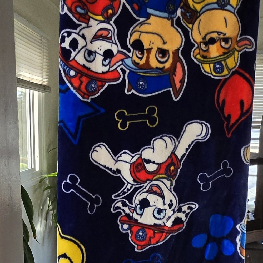 Beautiful blanket super soft size 60x90 inch color azul